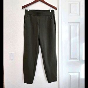 Loft Women's Elastic Waist Pullover Cropped Tapered Pant  Size S Green Stretch